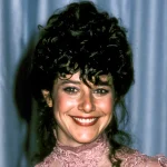 Debra Winger, Who Had Brain Hemorrhage & Was Paralyzed on One Side, Looks Unrecognizable – Her Transformation